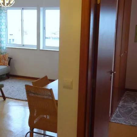 My Place In W/ Private Parking Apartment