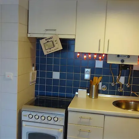 My Place In W/ Private Parking Apartment Lissabon